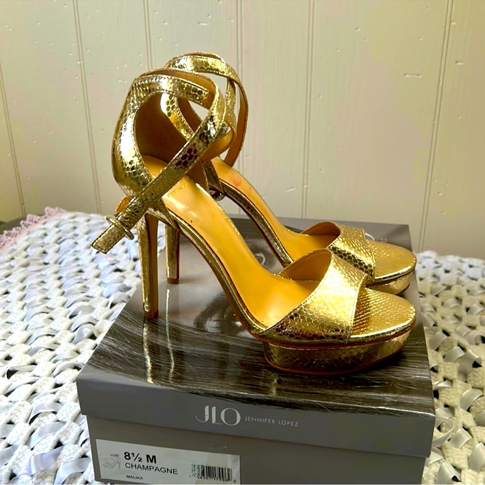 JLO Jenifer Lopez Heels Size 8 1/2 New !!!!
